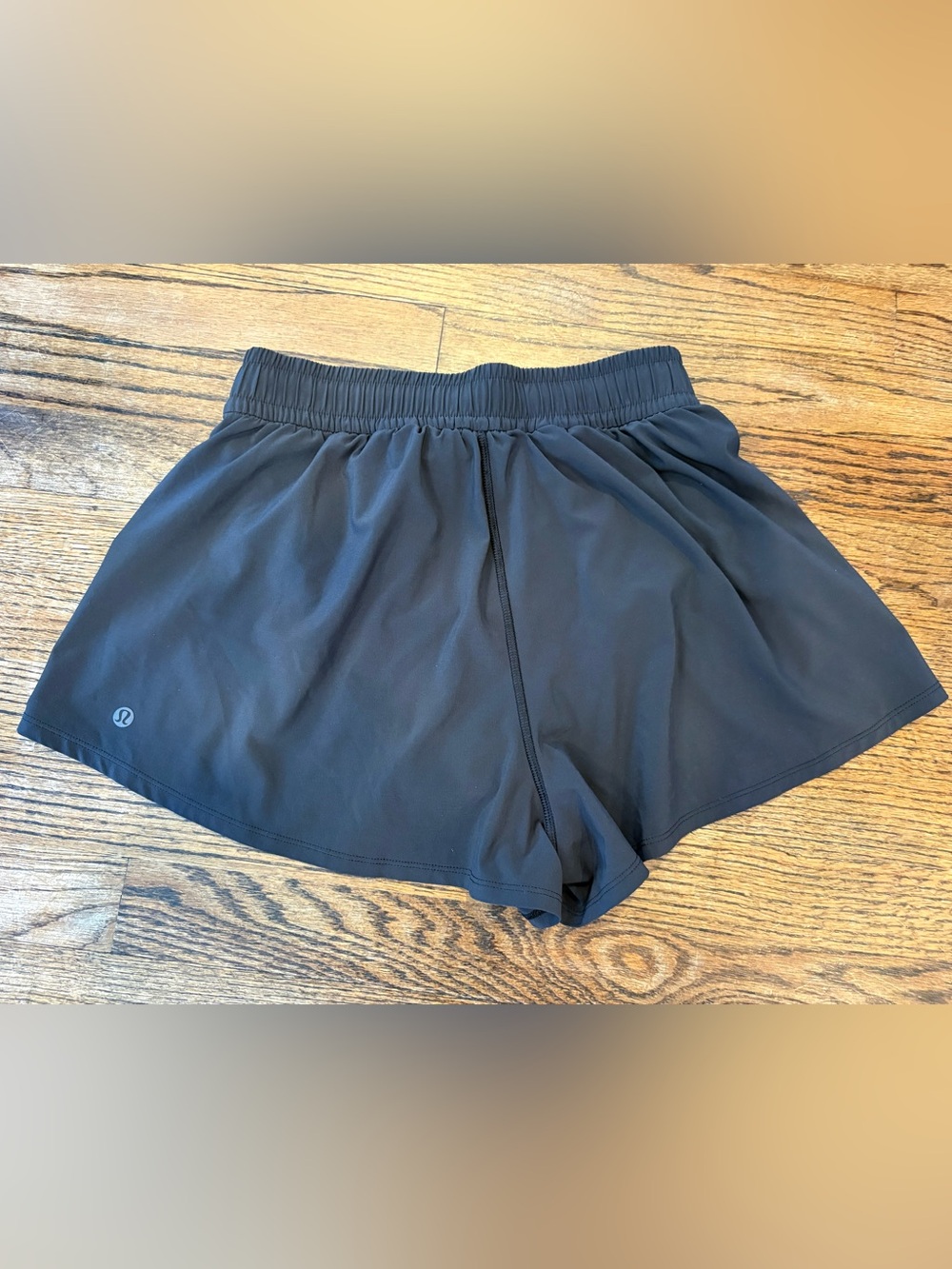 Lululemon Pace Crush High-Rise Short 2.5" in Black, Size XS - Picture 3 of 4